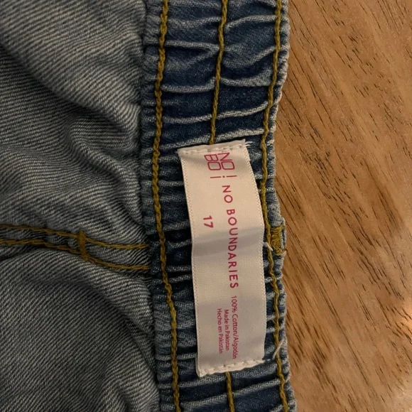 Distressed Denim Shorts - Picture 3 of 3